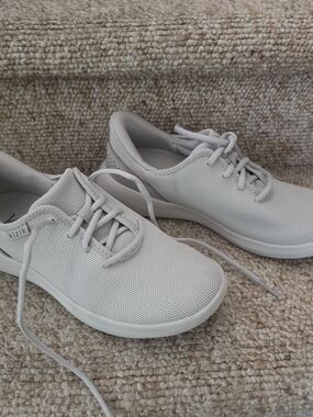 Kizik Madrid Hands Free Women's Size 8 Slip On Shoes Gray